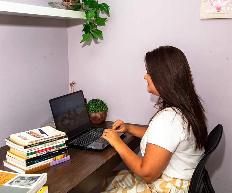 Psicoterapia Online para Brasileiras no Exterior Psicoterapia Online para Brasileiras no Exterior